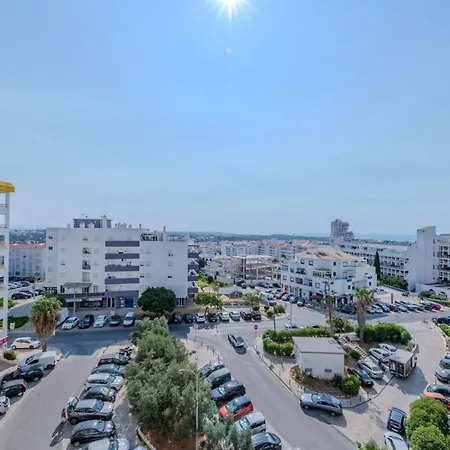 Alexandra Paradise דירה